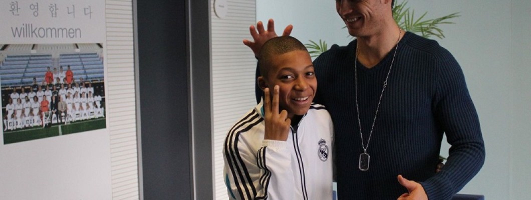 Kylian Mbappé inizia il suo viaggio da free agent